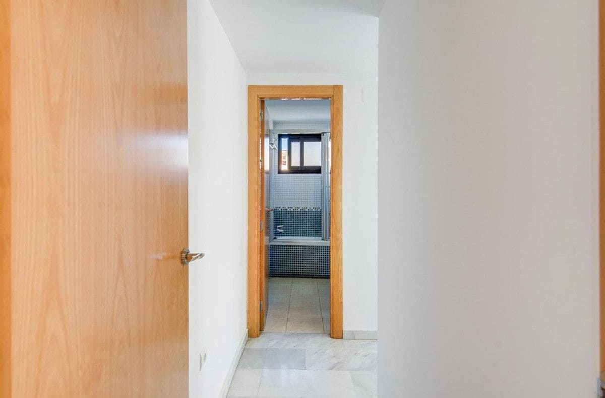 Piso de 3 habitaciones en Mijas en venta con garaje - 295.000 € (Ref: 9451563)