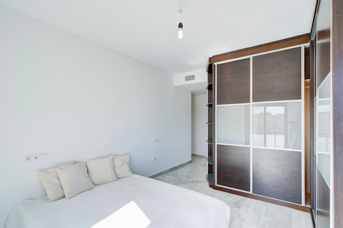 Piso de 3 habitaciones en Mijas en venta con garaje - 295.000 € (Ref: 9451563)