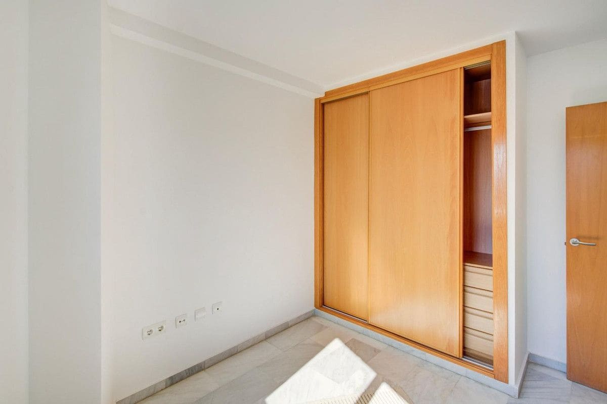 Piso de 3 habitaciones en Mijas en venta con garaje - 295.000 € (Ref: 9451563)