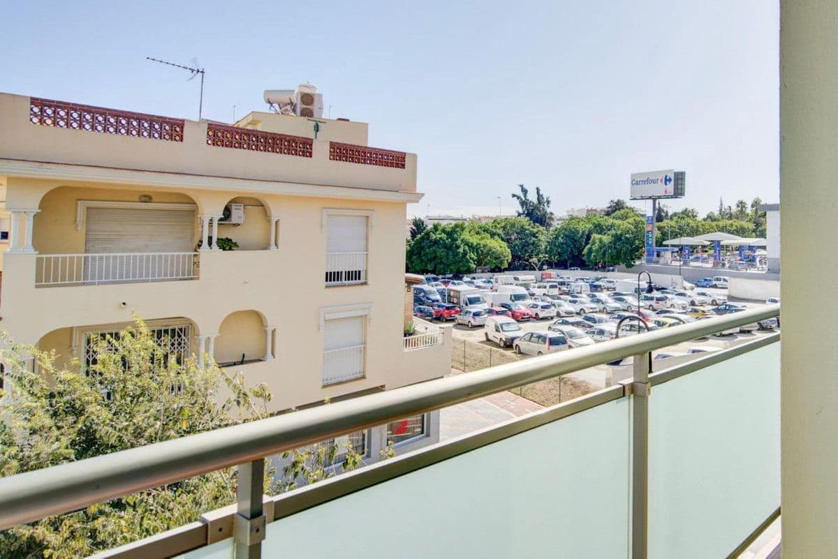 Piso de 3 habitaciones en Mijas en venta con garaje - 295.000 € (Ref: 9451563)
