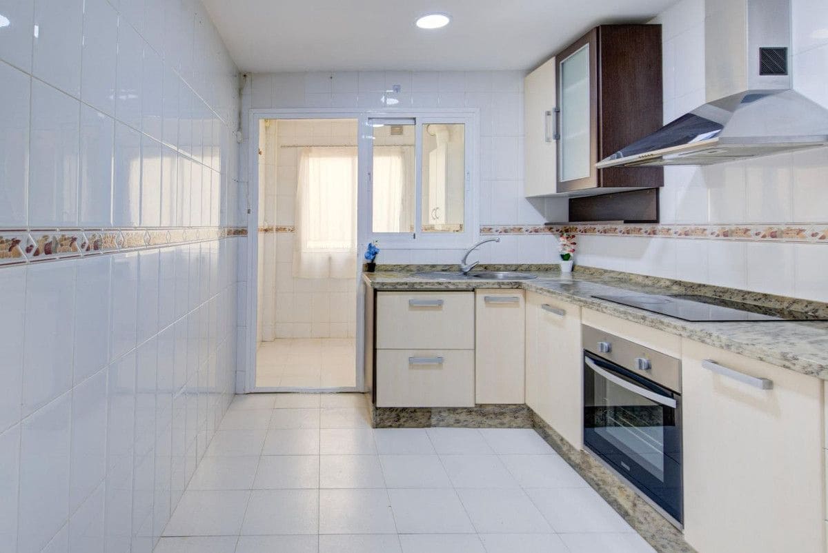 3 soverom Leilighet til salgs i Mijas med svømmebasseng garasje - € 289 000 (Ref: 9451564)