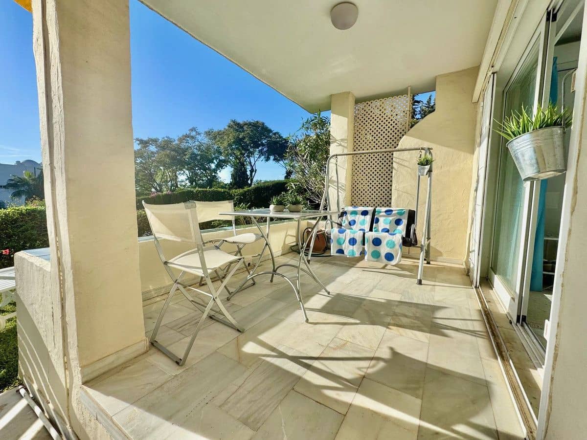 2 sovrum Lägenhet till salu i Marbella med pool garage - 350 000 € (Ref: 9451566)