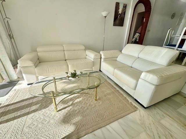 2 soveværelse Lejlighed til salg i La Reserva, Marbella med swimmingpool garage - € 350.000 (Ref: 9451566)