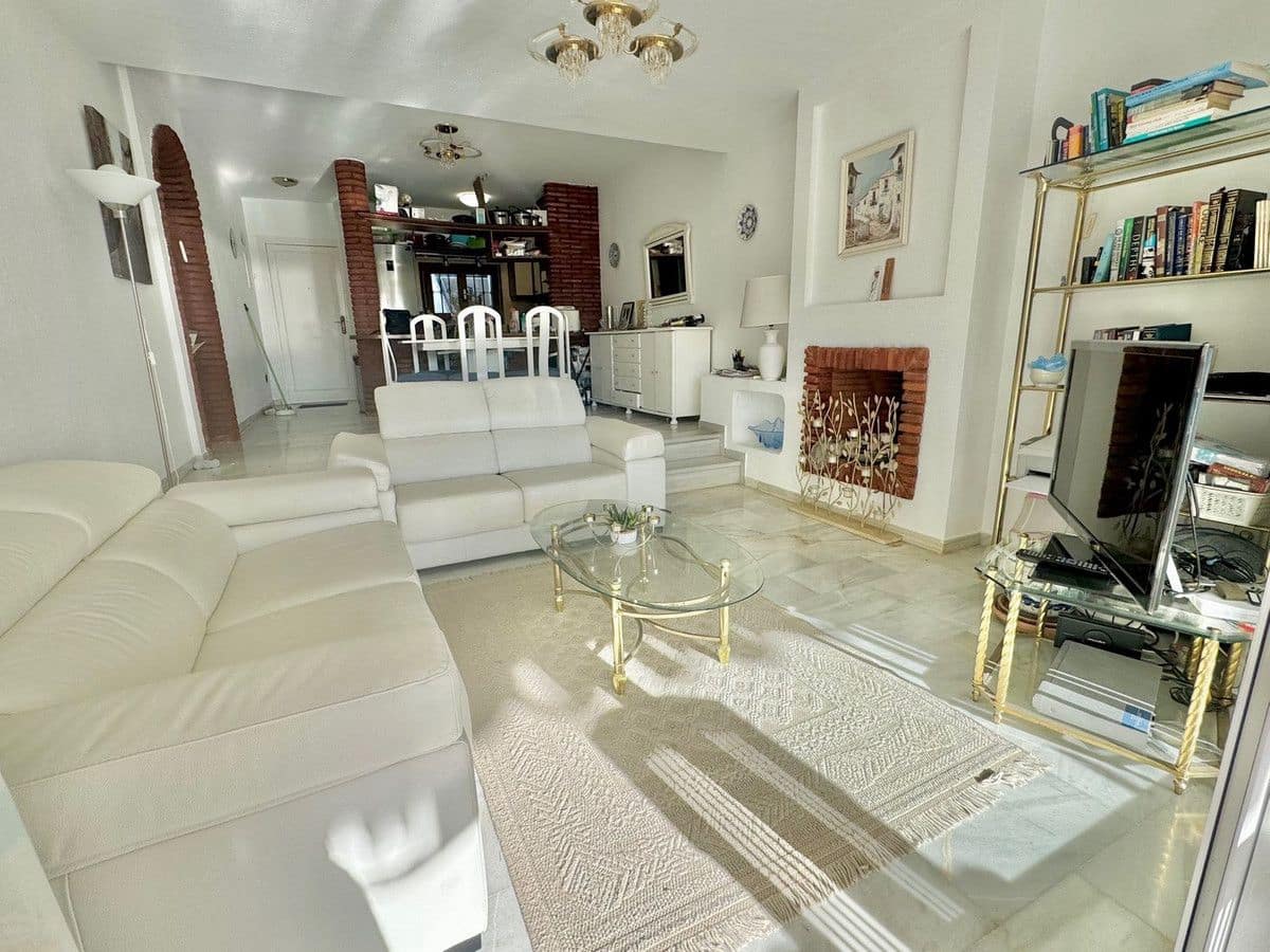 2 sypialnia Apartament na sprzedaż w Marbella z basenem garażem - 350 000 € (Ref: 9451566)