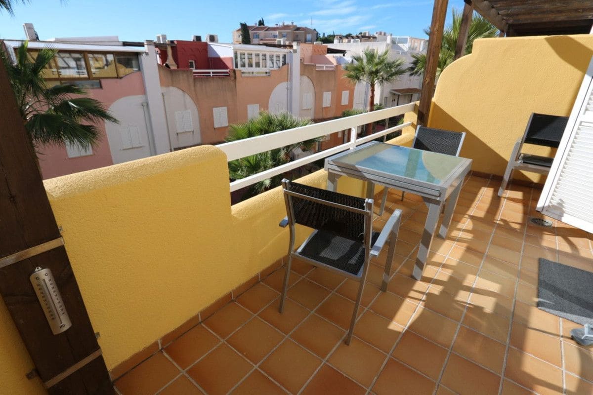 3 Zimmer Haus zu verkaufen in Fuengirola mit Pool Garage - 535.000 € (Ref: 9451567)