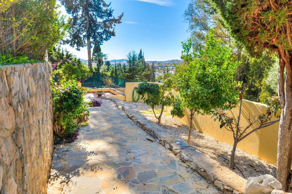 3 sypialnia Willa na sprzedaż w Mijas z basenem garażem - 850 000 € (Ref: 9451568)