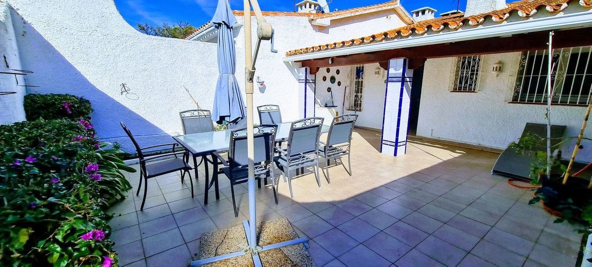 Casa de 2 habitaciones en Marbella en venta con piscina garaje - 395.000 € (Ref: 9451570)