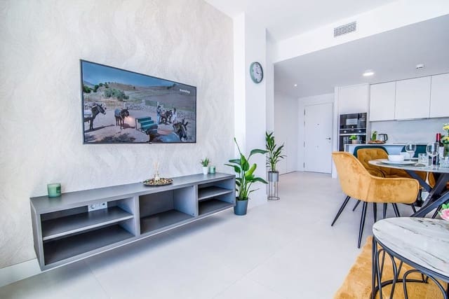 2 soverom Leilighet til salgs i Centro ciudad, Fuengirola med svømmebasseng garasje - € 595 000 (Ref: 9451574)