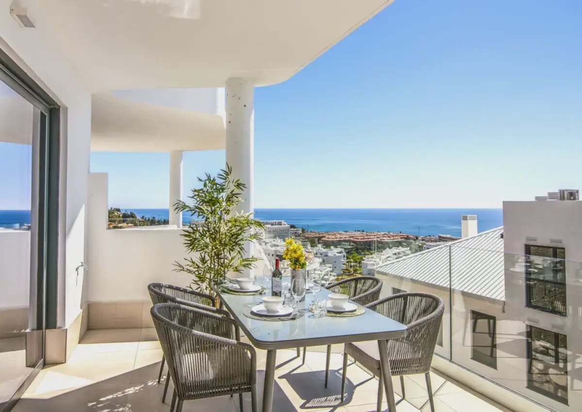 2 slaapkamer Appartement te koop in Fuengirola met zwembad garage - € 469.000 (Ref: 9451574)