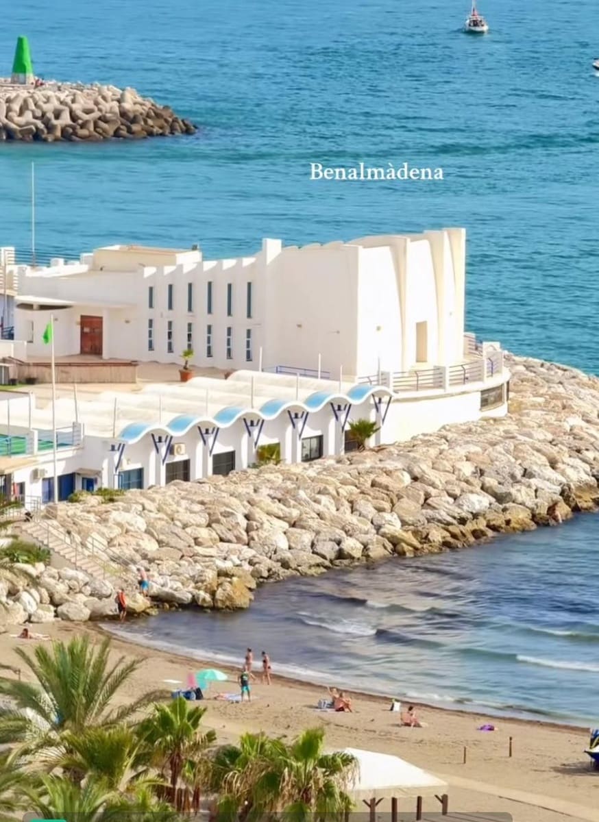 1 soverom Strandleiligheter til salgs i Benalmadena med svømmebasseng garasje - € 319 000 (Ref: 9451575)