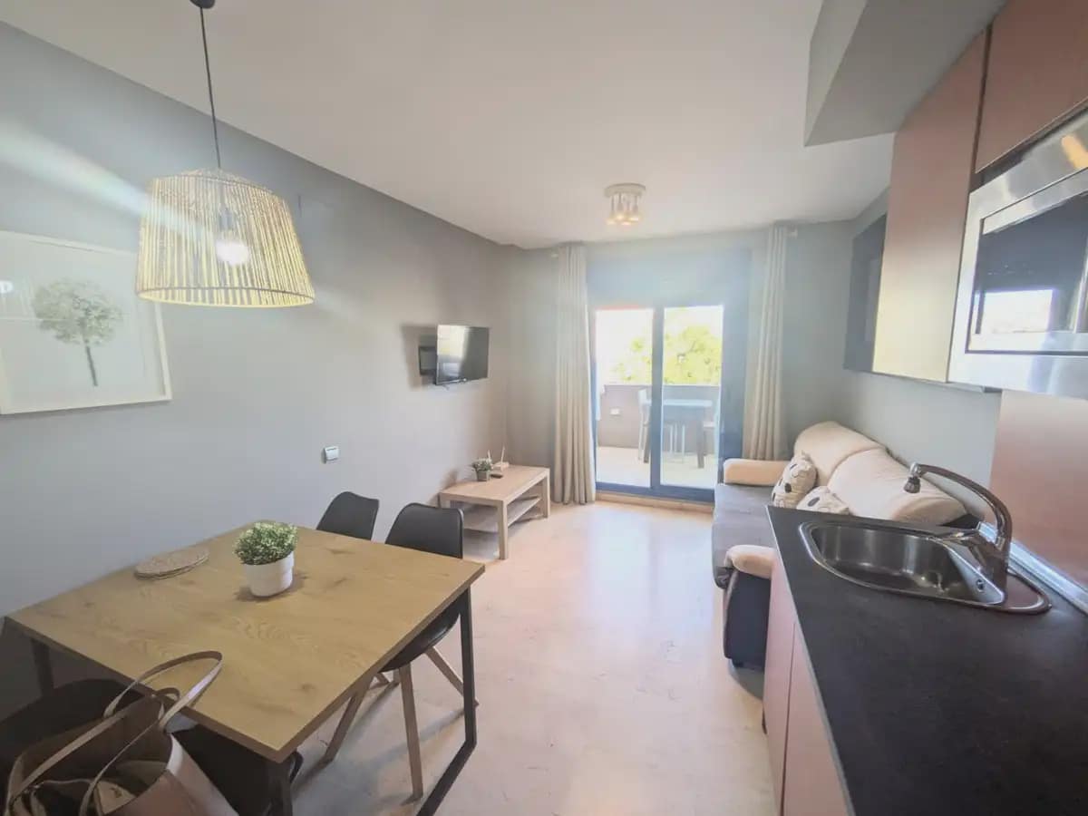 1 soverom Strandleiligheter til salgs i Benalmadena med svømmebasseng garasje - € 319 000 (Ref: 9451575)
