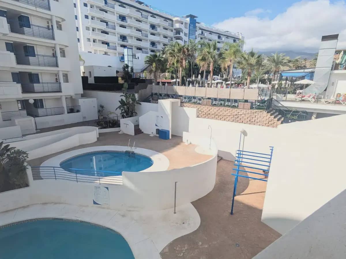 1 soverom Strandleiligheter til salgs i Benalmadena med svømmebasseng garasje - € 319 000 (Ref: 9451575)
