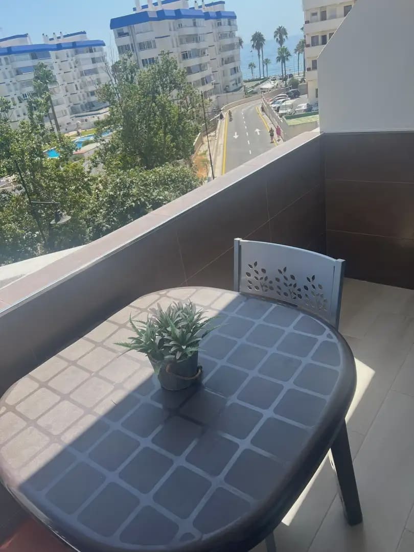 1 soverom Strandleiligheter til salgs i Benalmadena med svømmebasseng garasje - € 319 000 (Ref: 9451575)