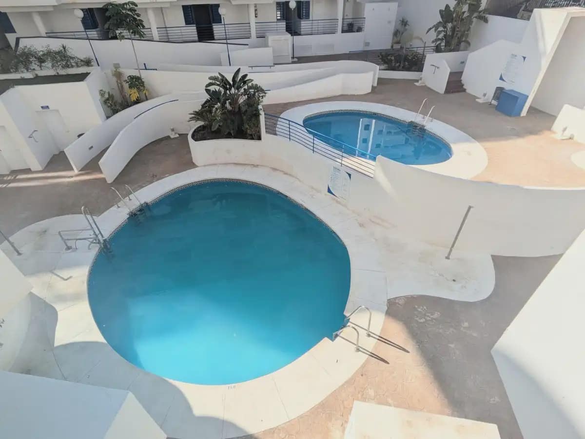 1 soverom Strandleiligheter til salgs i Benalmadena med svømmebasseng garasje - € 319 000 (Ref: 9451575)
