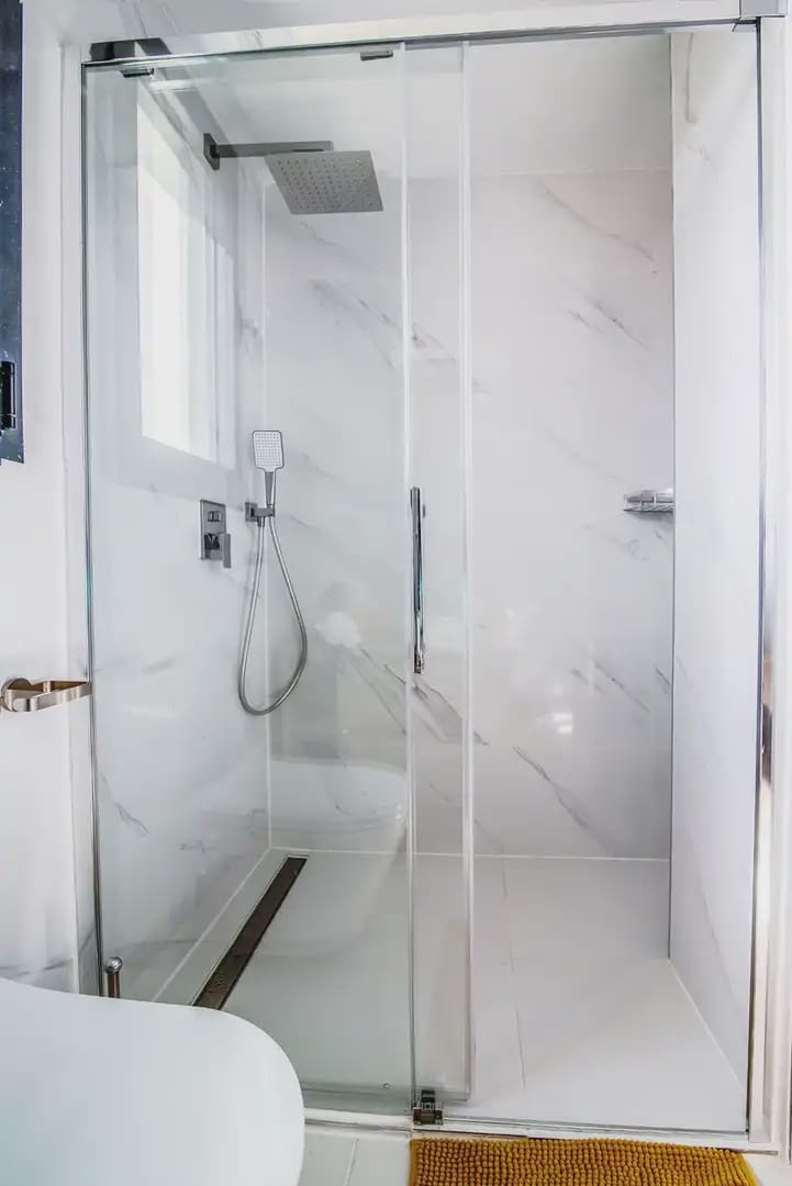 3 Zimmer Apartment zu verkaufen in Fuengirola mit Pool Garage - 669.000 € (Ref: 9451576)