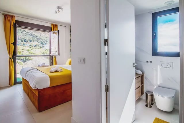 3 sypialnia Apartament na sprzedaż w Centro ciudad, Fuengirola z basenem garażem - 669 000 € (Ref: 9451576)