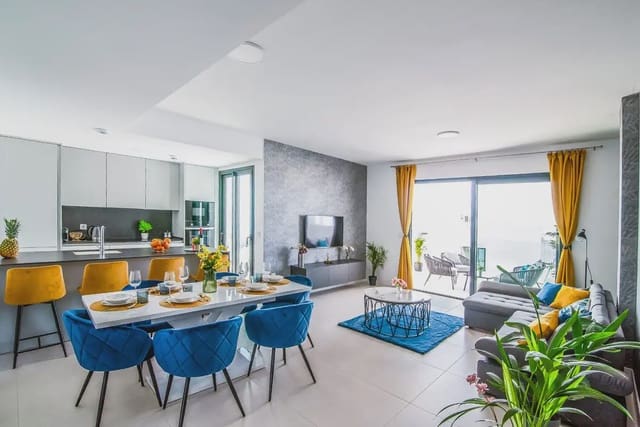 3 sypialnia Apartament na sprzedaż w Centro ciudad, Fuengirola z basenem garażem - 669 000 € (Ref: 9451576)