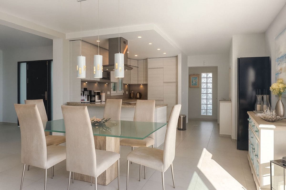 3 quarto Moradia para venda em Mijas com piscina garagem - 1 180 000 € (Ref: 9451579)