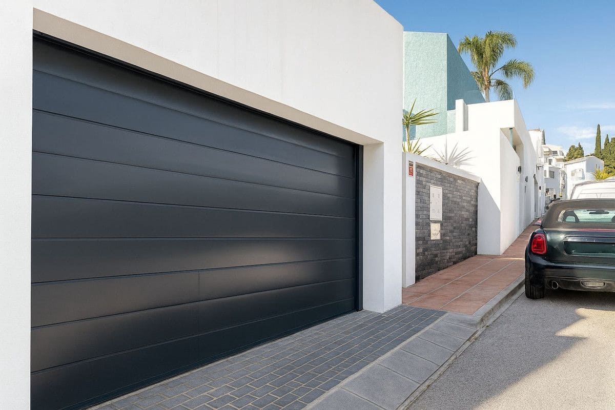 3 quarto Moradia para venda em Mijas com piscina garagem - 1 180 000 € (Ref: 9451579)