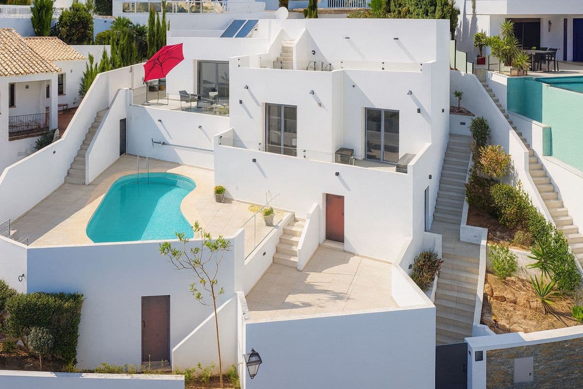 3 quarto Moradia para venda em Mijas com piscina garagem - 1 180 000 € (Ref: 9451579)