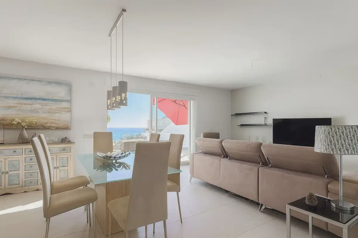 3 bedroom Villa for sale in Mijas with pool garage - € 1,180,000 (Ref: 9451579)