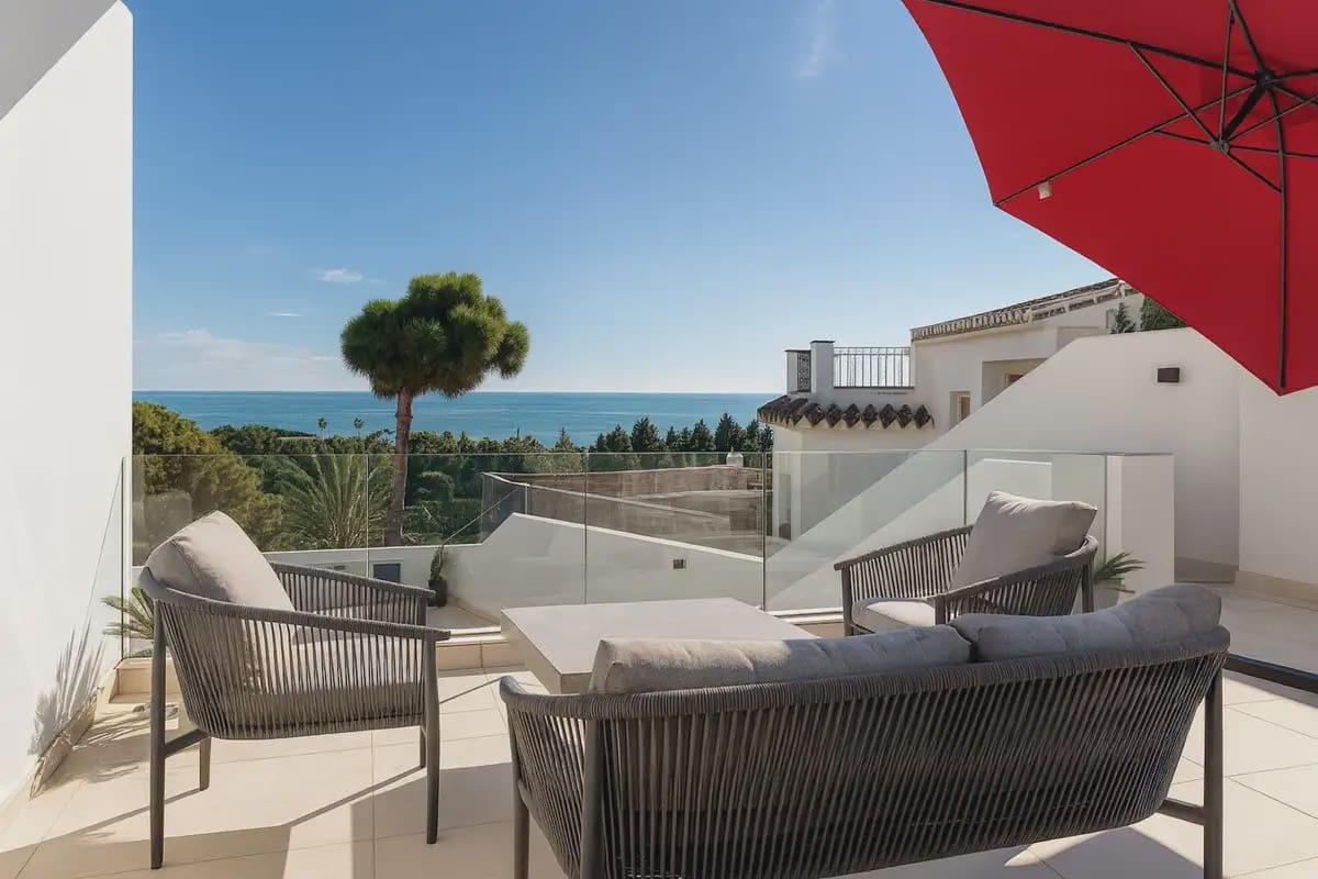 3 bedroom Villa for sale in Mijas with pool garage - € 1,180,000 (Ref: 9451579)