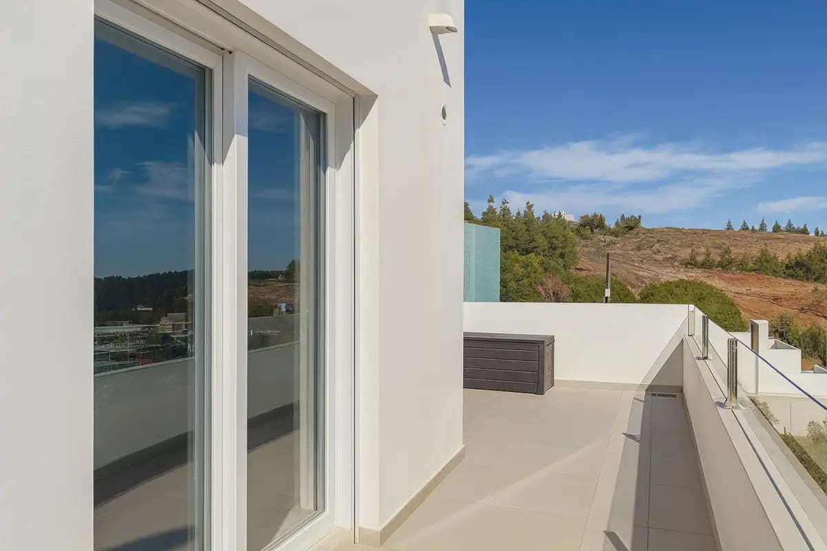 3 bedroom Villa for sale in Mijas with pool garage - € 1,180,000 (Ref: 9451579)