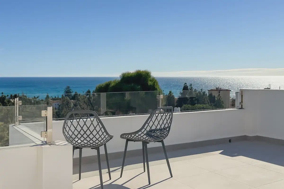 3 bedroom Villa for sale in Mijas with pool garage - € 1,180,000 (Ref: 9451579)
