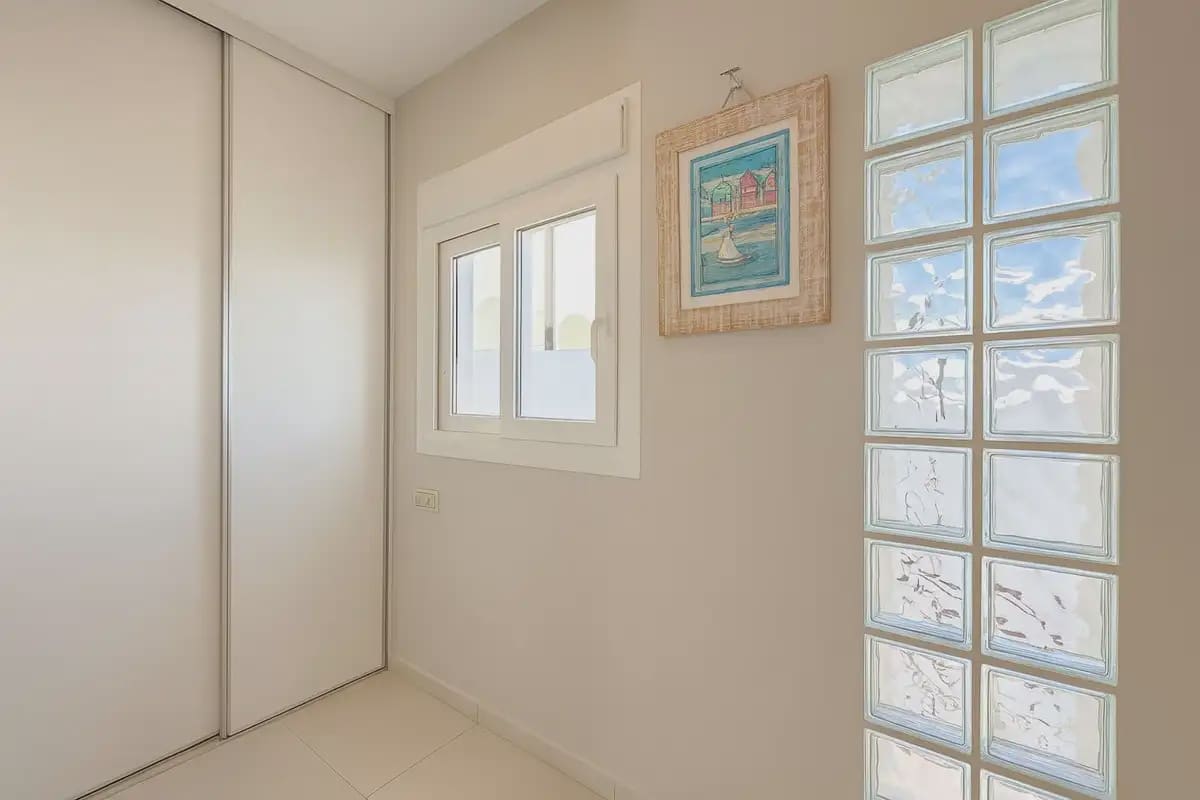 3 bedroom Villa for sale in Mijas with pool garage - € 1,180,000 (Ref: 9451579)