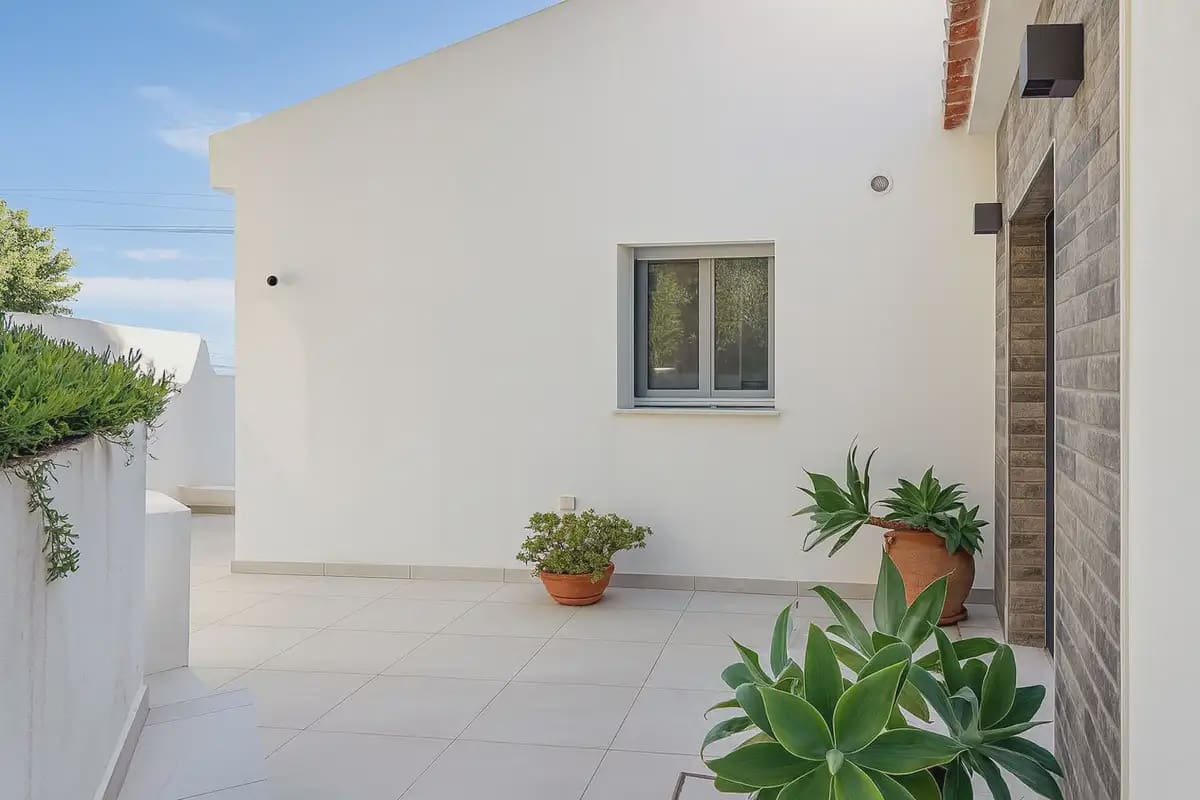 3 bedroom Villa for sale in Mijas with pool garage - € 1,180,000 (Ref: 9451579)
