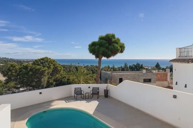 Chalet de 3 habitaciones en La Cala de Mijas, Mijas en venta con piscina garaje - 1.180.000 € (Ref: 9451579)