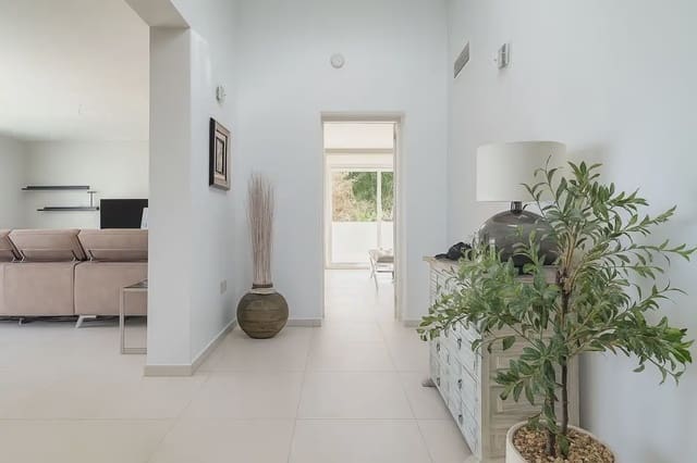 Chalet de 3 habitaciones en La Cala de Mijas, Mijas en venta con piscina garaje - 1.180.000 € (Ref: 9451579)