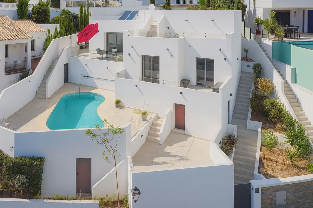 3 bedroom Villa for sale in Mijas with pool garage - € 1,180,000 (Ref: 9451579)