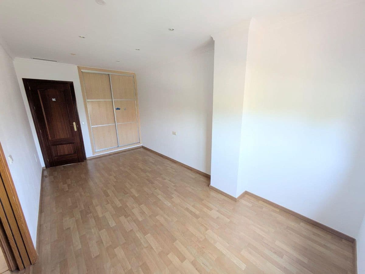 4 Zimmer Doppelhaus zu verkaufen in Benalmadena mit Pool Garage - 750.000 € (Ref: 9451582)