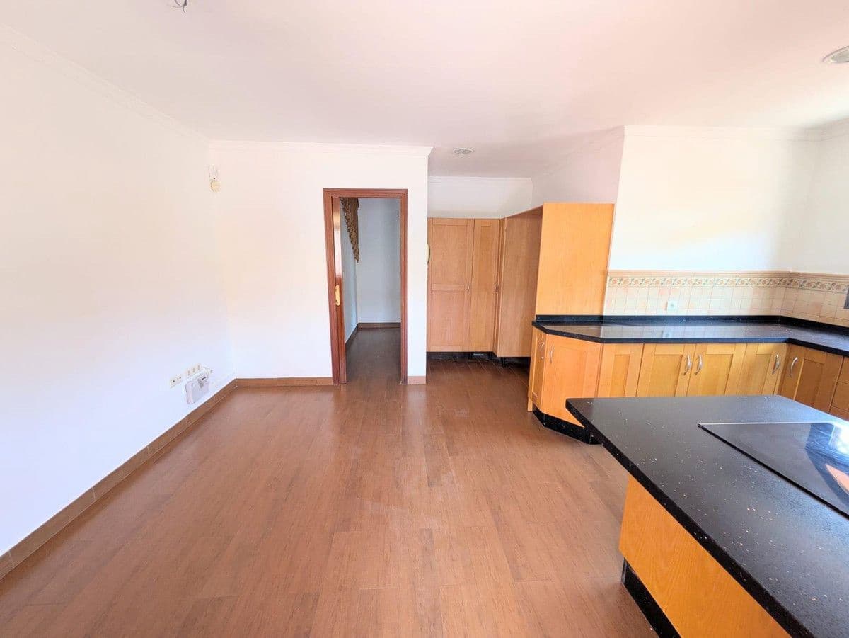 4 Zimmer Doppelhaus zu verkaufen in Benalmadena mit Pool Garage - 750.000 € (Ref: 9451582)