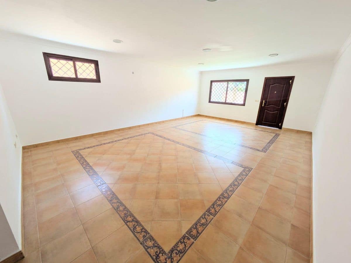 4 Zimmer Doppelhaus zu verkaufen in Benalmadena mit Pool Garage - 750.000 € (Ref: 9451582)