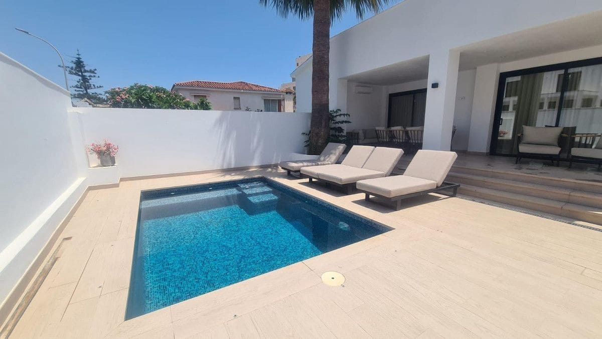 7 chambre Villa/Maison à vendre à Benalmadena avec piscine garage - 1 299 000 € (Ref: 9451584)