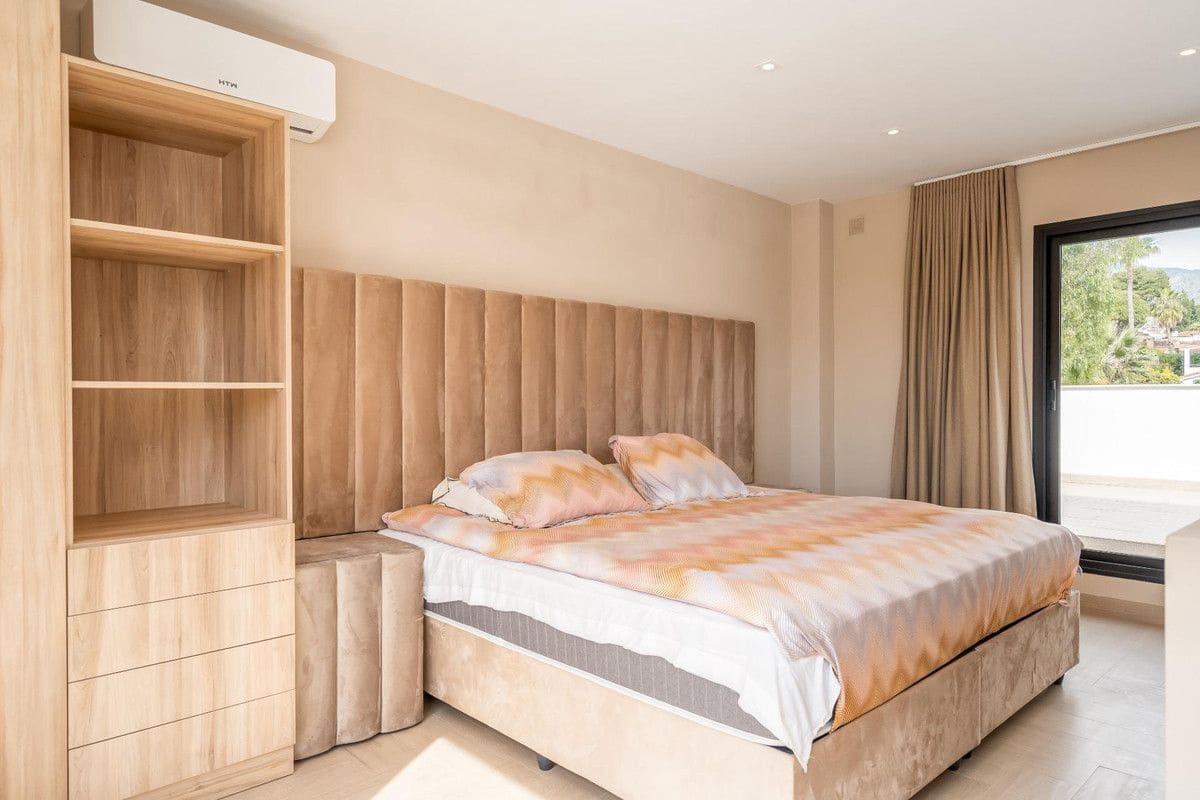 7 chambre Villa/Maison à vendre à Benalmadena avec piscine garage - 1 299 000 € (Ref: 9451584)