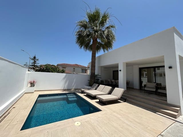 7 slaapkamer Villa te koop in Parque de la Paloma, Benalmádena met zwembad garage - € 1.299.000 (Ref: 9451584)