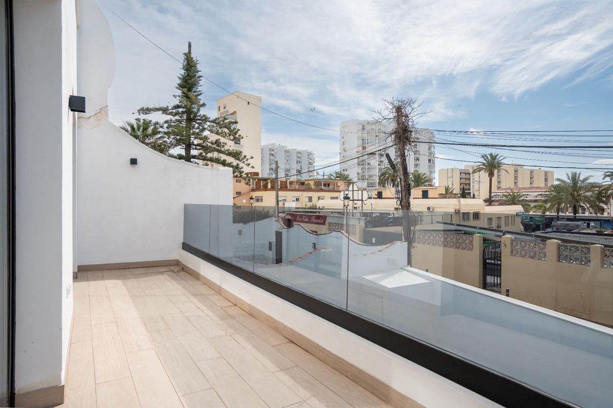 7 chambre Villa/Maison à vendre à Benalmadena avec piscine garage - 1 299 000 € (Ref: 9451584)