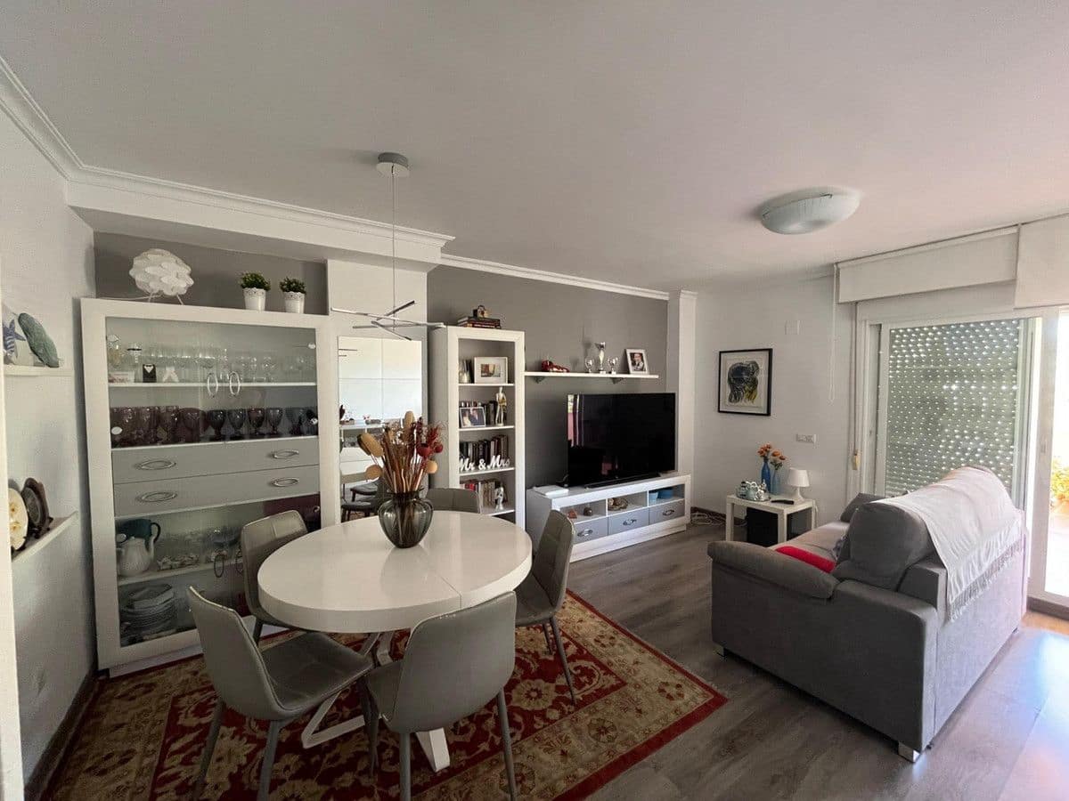 3 soverom Penthouse til salgs i Benalmadena med svømmebasseng garasje - € 559 000 (Ref: 9451585)