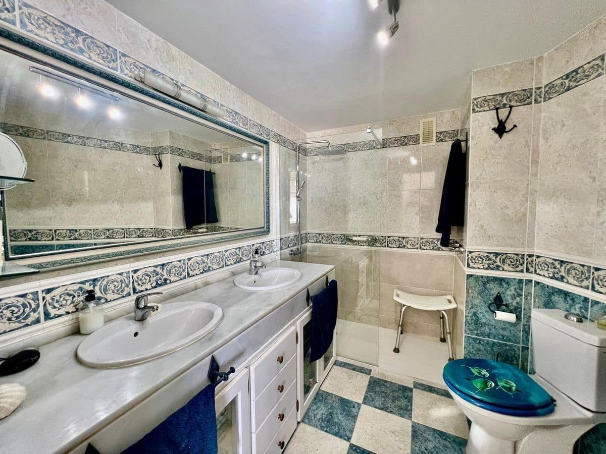 4 soverom Penthouse til salgs i Benalmadena med svømmebasseng garasje - € 485 000 (Ref: 9451586)