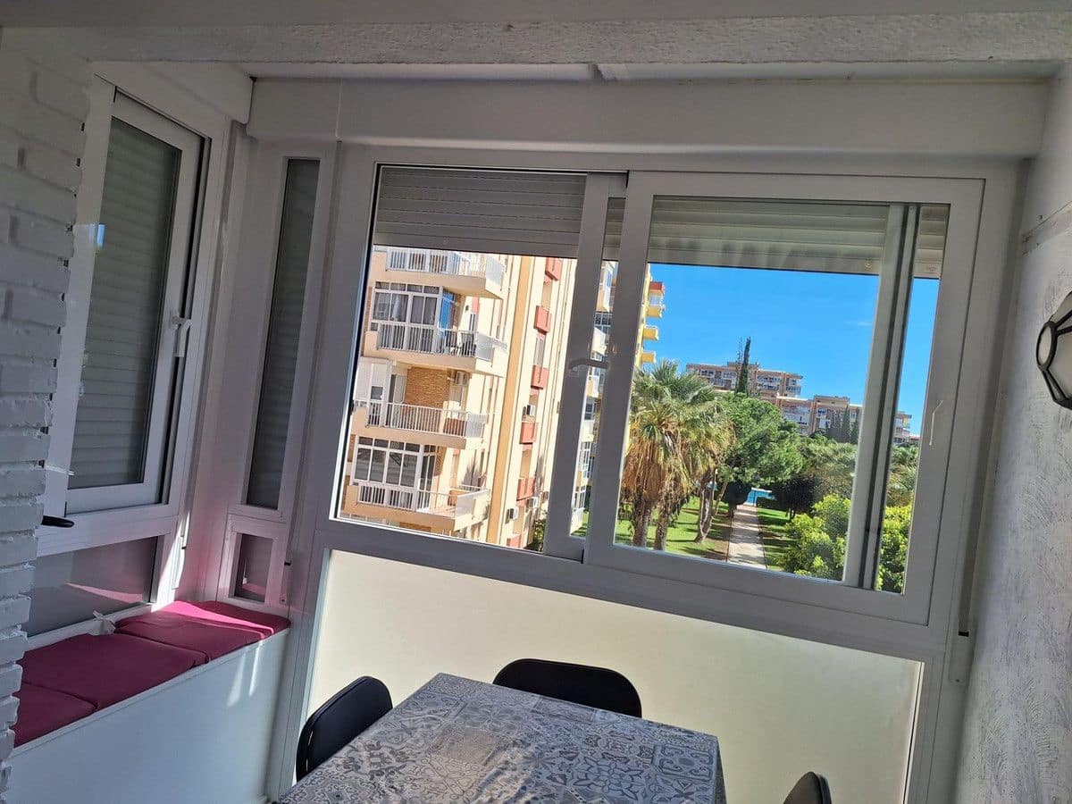 Studio til salg i Benalmadena med swimmingpool - € 165.000 (Ref: 9451587)