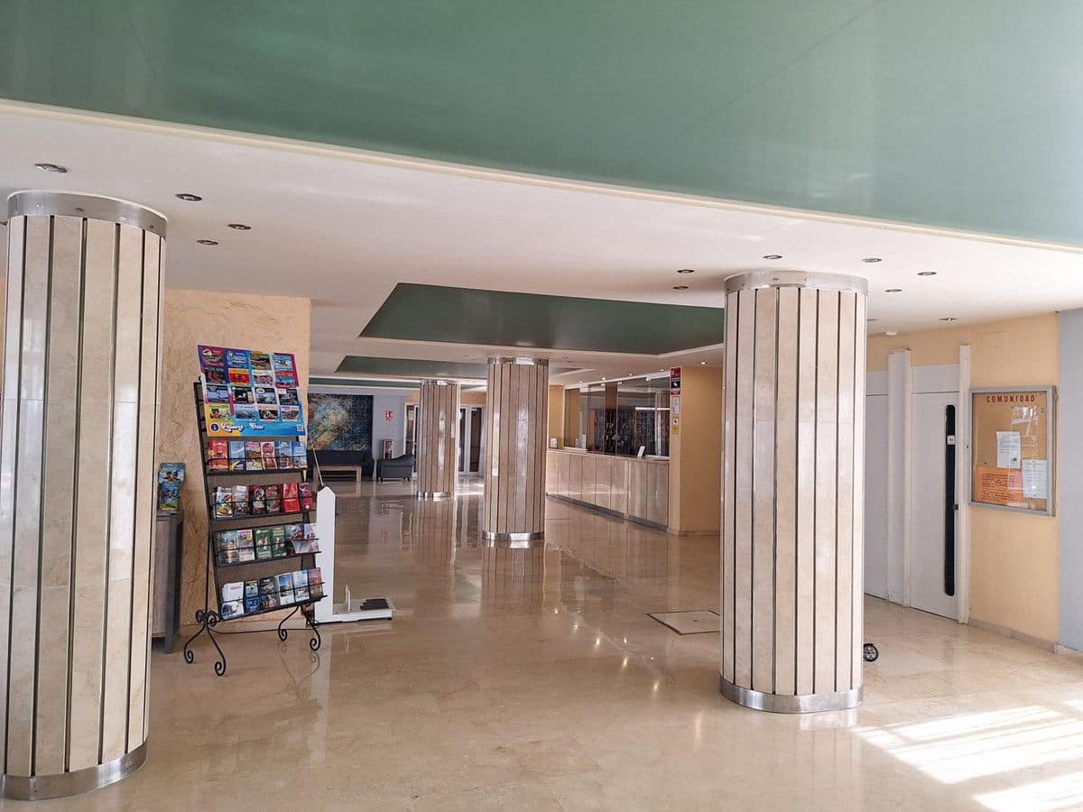 Studio til salg i Benalmadena med swimmingpool - € 165.000 (Ref: 9451587)