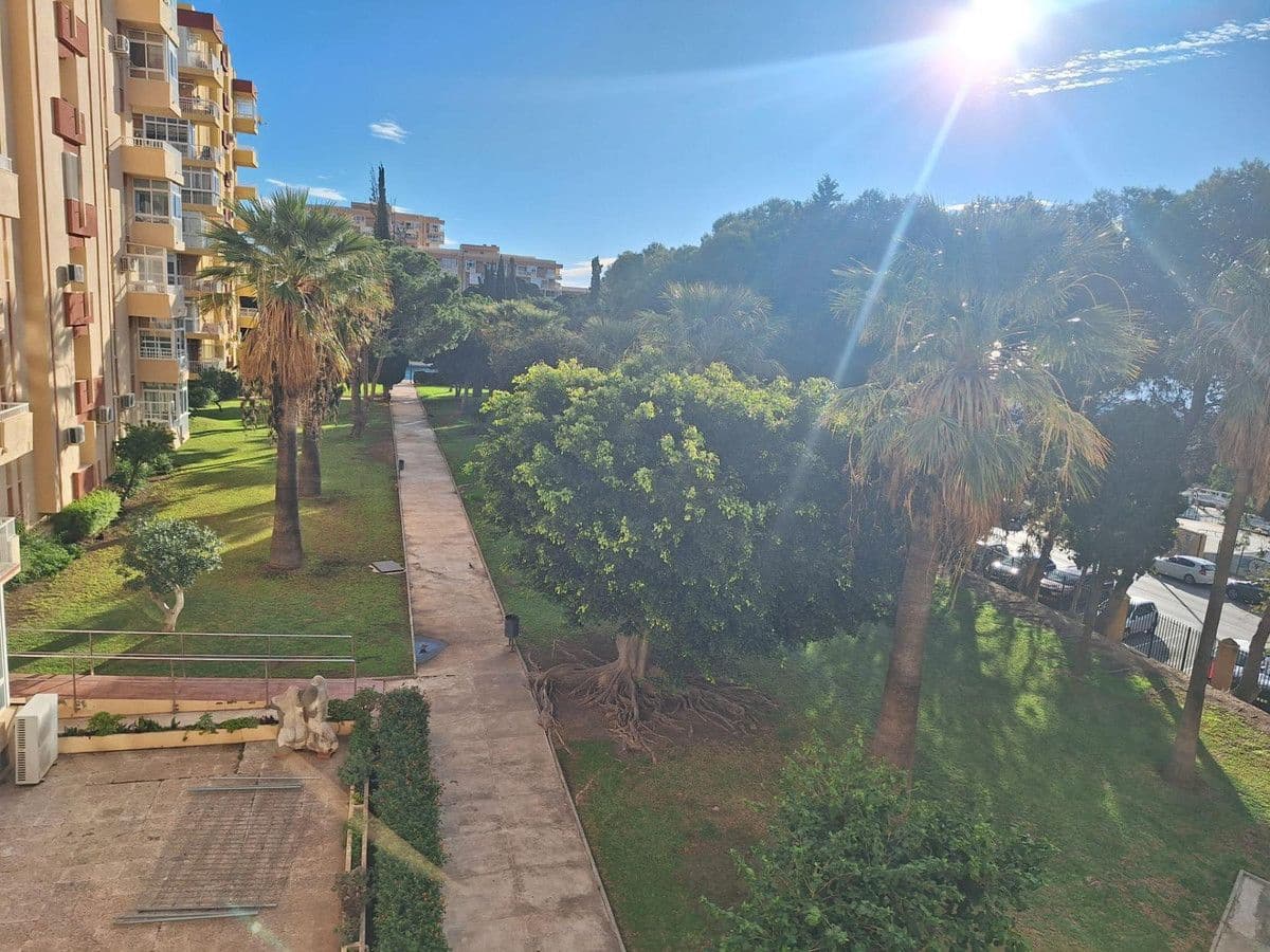 Studio til salg i Benalmadena med swimmingpool - € 165.000 (Ref: 9451587)