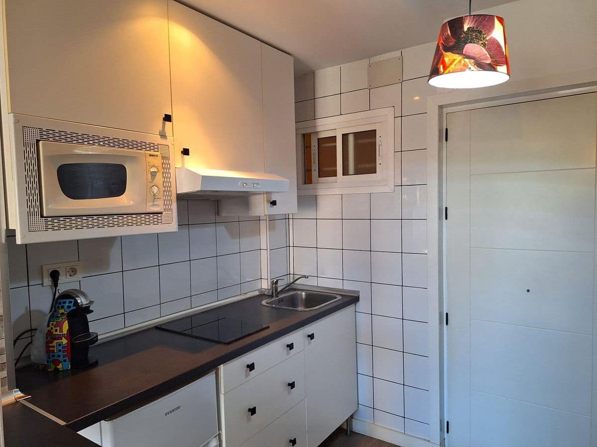 Studio til salg i Benalmadena med swimmingpool - € 165.000 (Ref: 9451587)