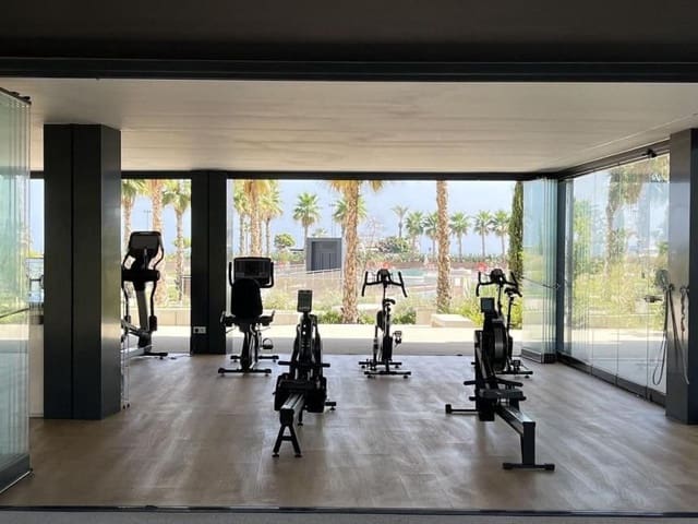 3 camera da letto Appartamento sulla Spiaggia in vendita in Torremolinos con piscina garage - 1.390.000 € (Rif: 9451590)