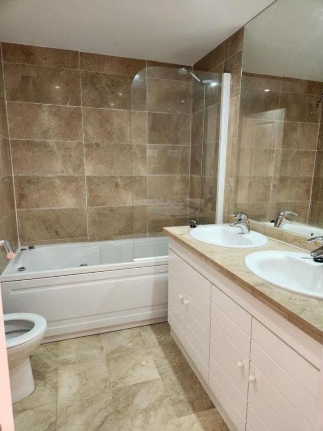 Apartamento de 2 habitaciones en Benalmádena en venta con piscina garaje - 473.000 € (Ref: 9469845)