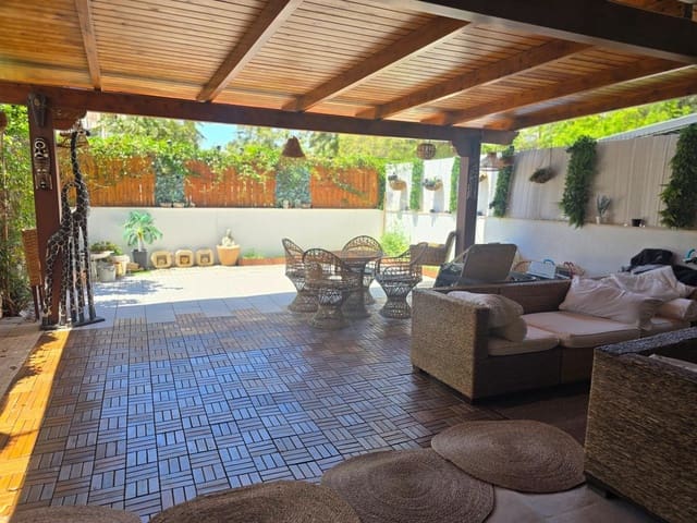 2 soveværelse Lejlighed til salg i Torremolinos med swimmingpool garage - € 480.000 (Ref: 9469846)