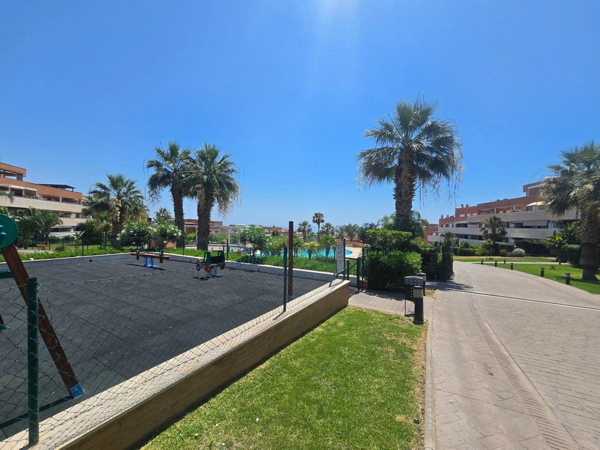 Apartamento de 2 habitaciones en Torremolinos en venta con piscina garaje - 480.000 € (Ref: 9469846)